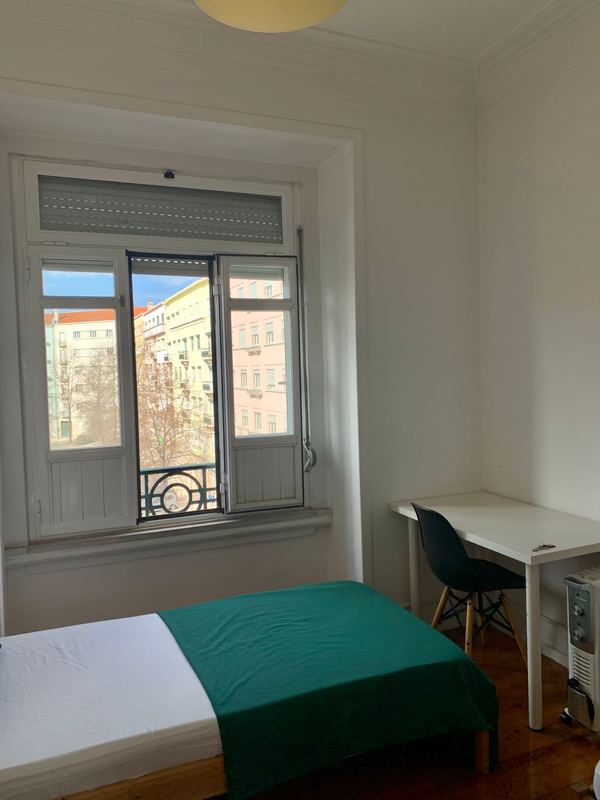 Sunny Room 4 with Ample Window — photo 21