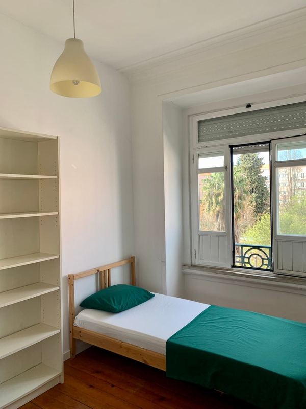 Sunny Room 4 with Ample Window — photo 24