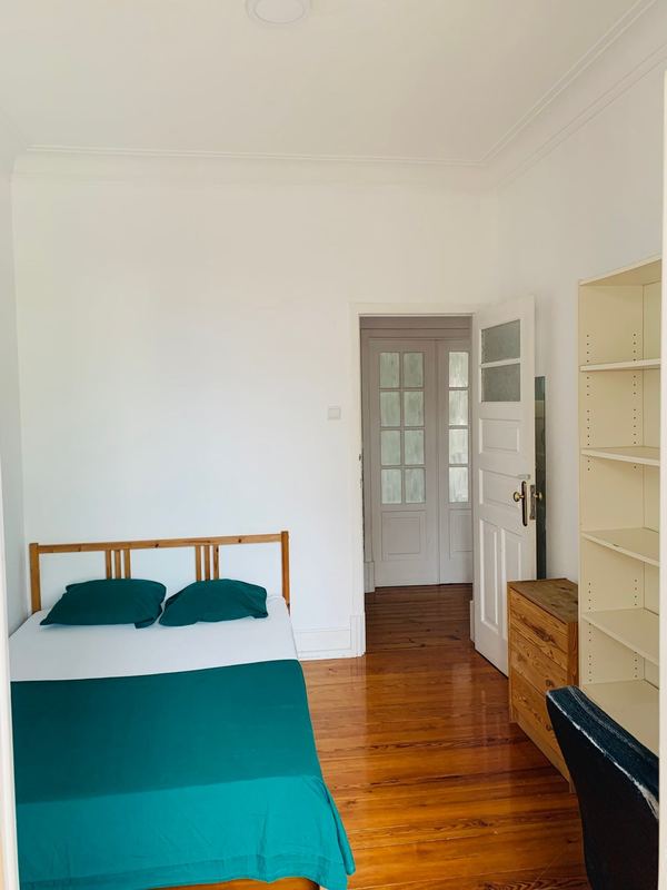 Sunny Room 4 with Ample Window — photo 27