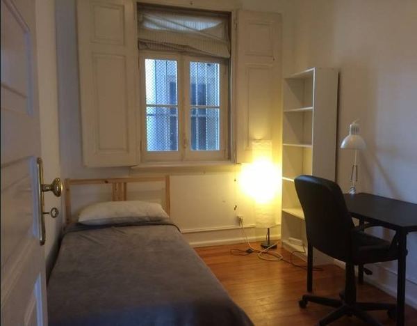 Sunny Room 4 with Ample Window — photo 33