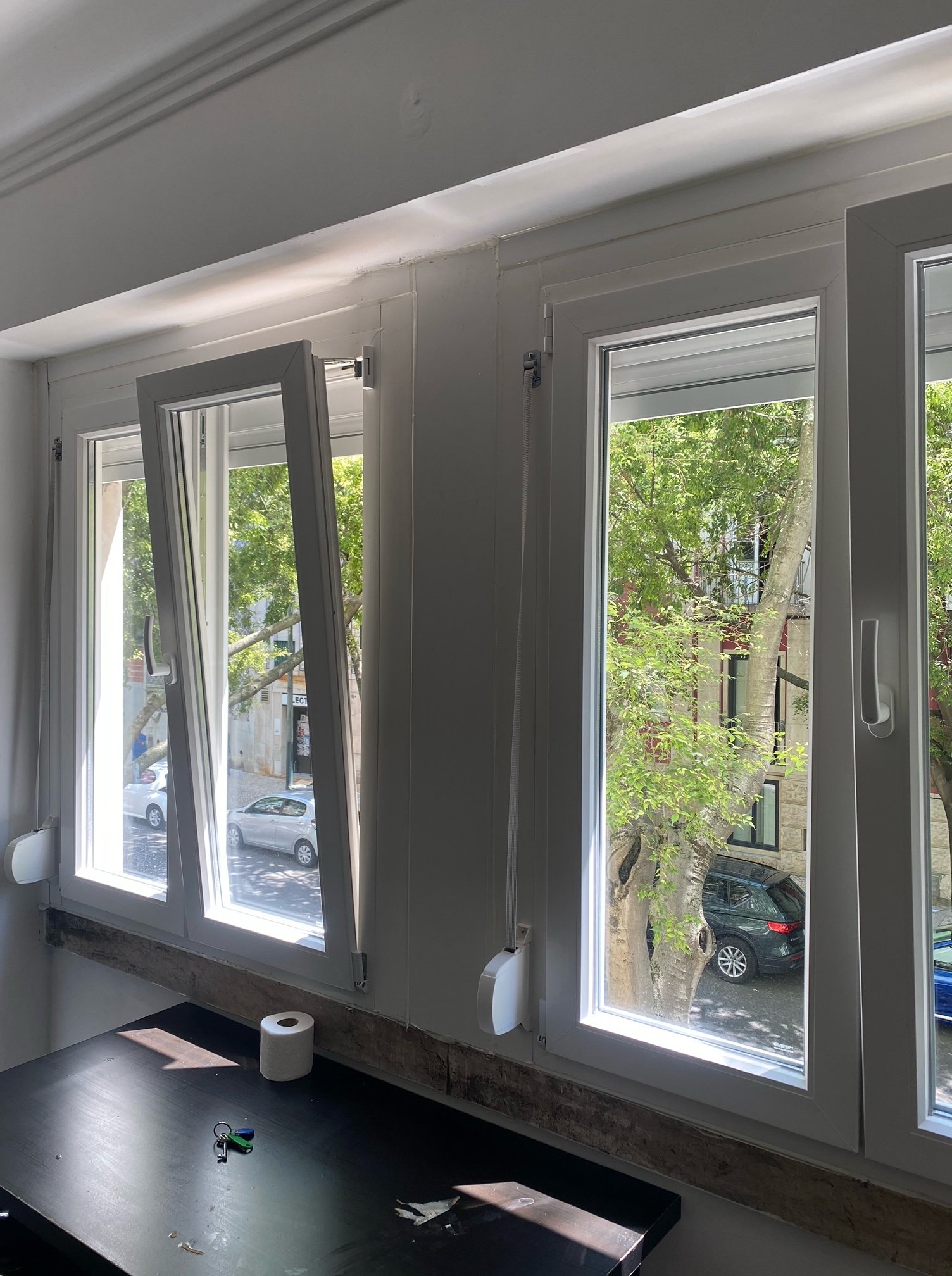 Inviting Double Room 2 with Desk & Natural Light — photo 19