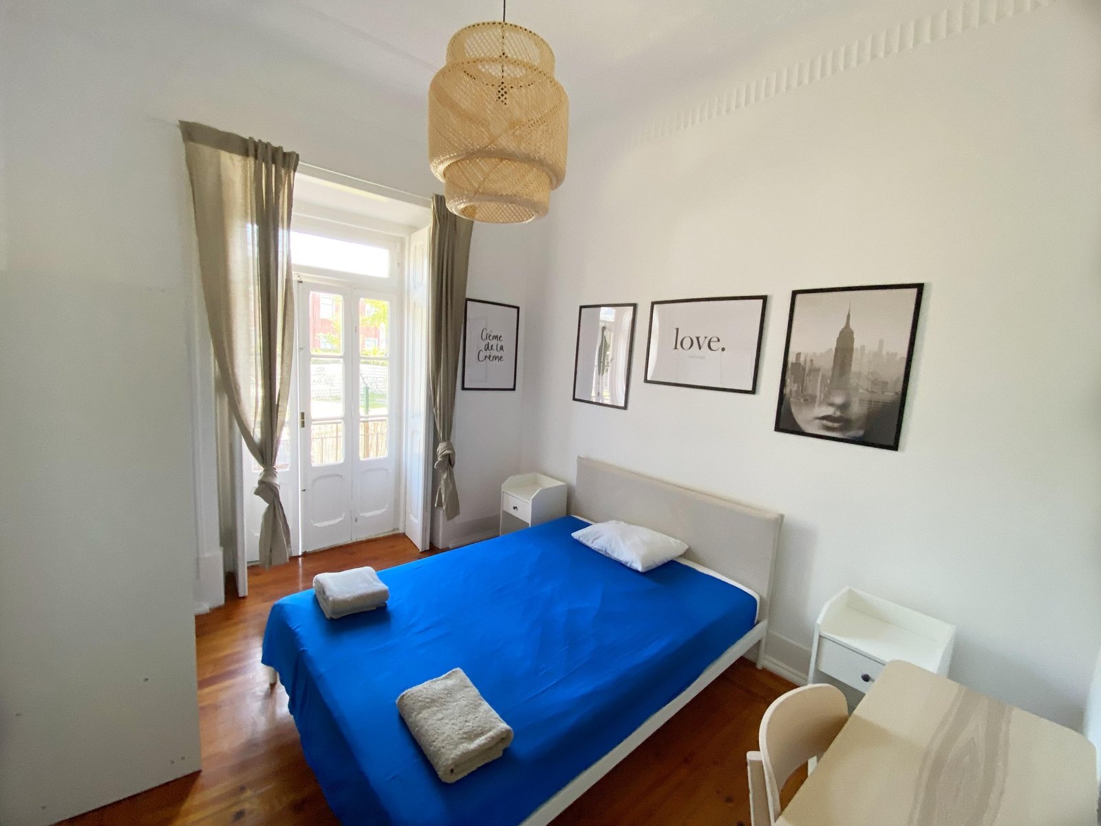 Elegant Double Room 3 in Central Lisbon — RC - Rato, São Mamede