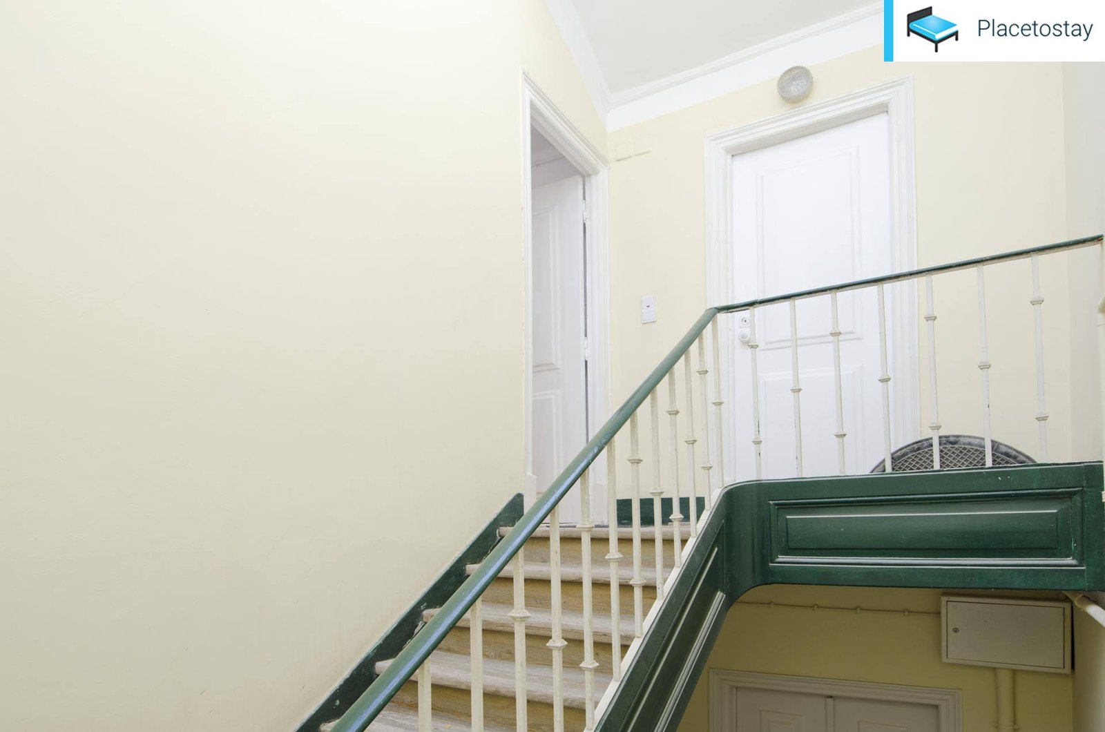 Bright & Beautiful Room 4 in São Jorge de Arroios — photo 15