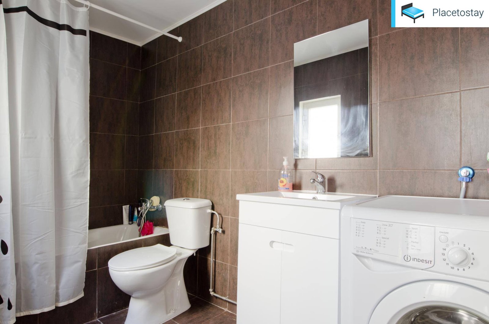 Bright & Beautiful Room 4 in São Jorge de Arroios — photo 8