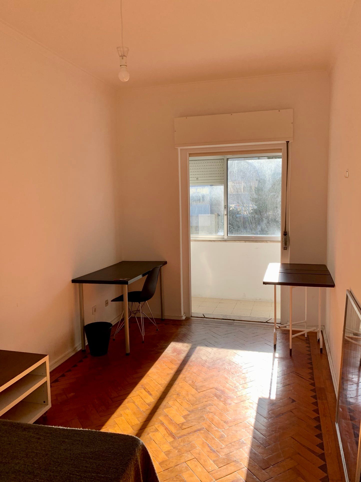 Comfortable Double Room 3 with Desk & Balcony Access — photo 19