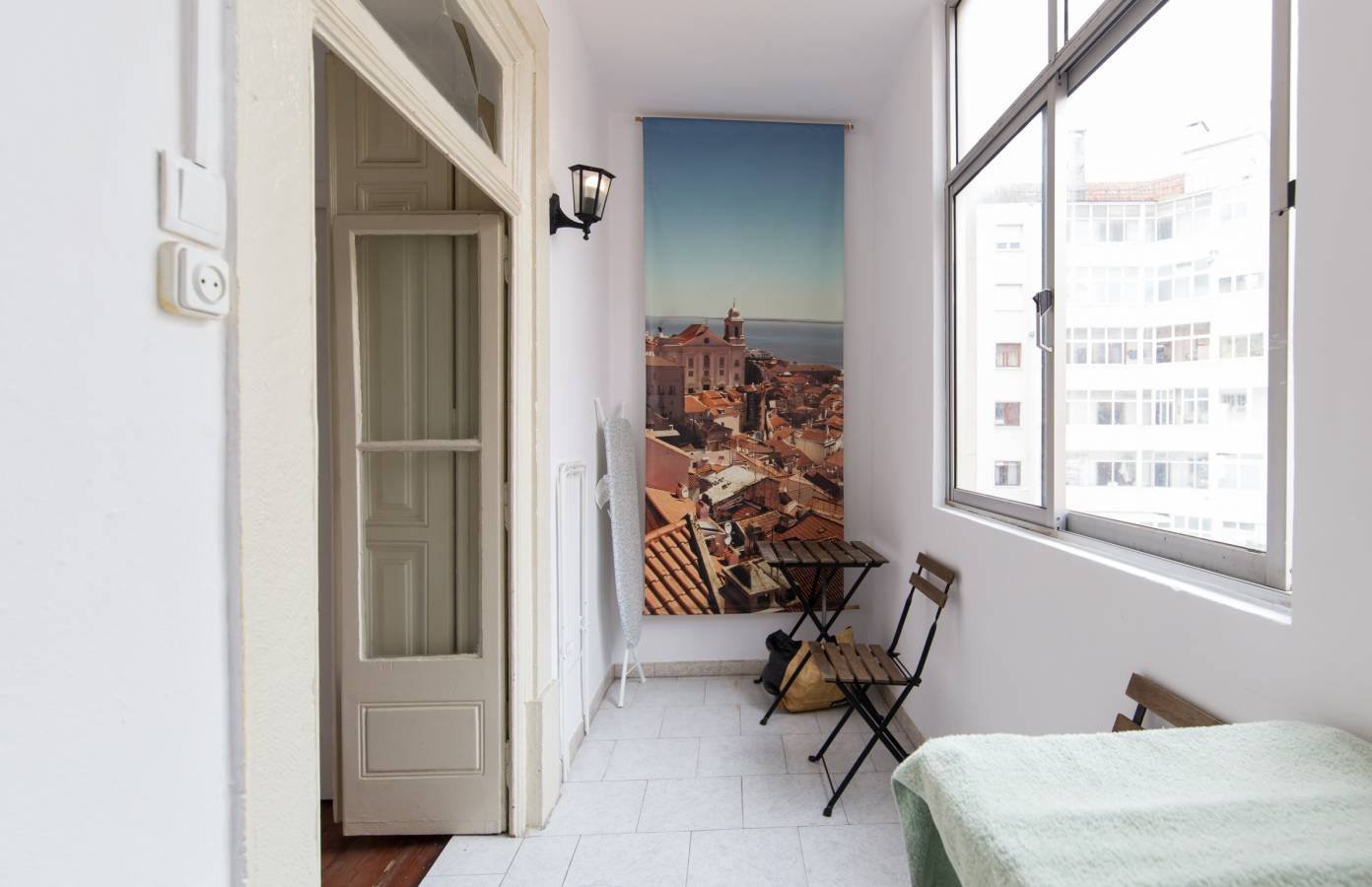Bright & Cozy Single Room 5 with Natural Light — photo 11