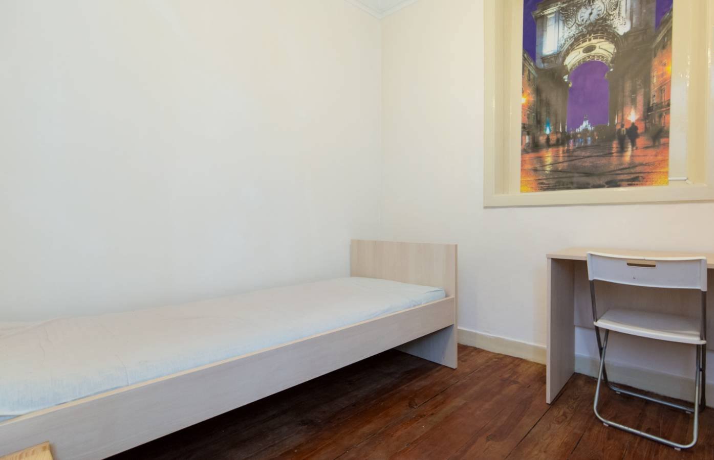 Bright & Cozy Single Room 5 with Natural Light — photo 37