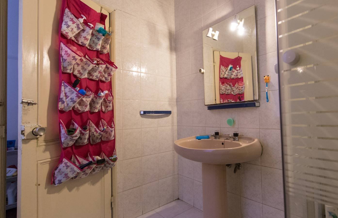 Bright & Cozy Single Room 5 with Natural Light — photo 6