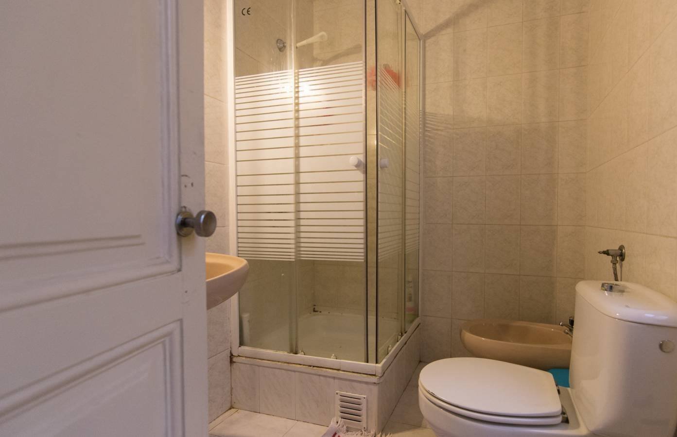 Bright & Cozy Single Room 5 with Natural Light — photo 7
