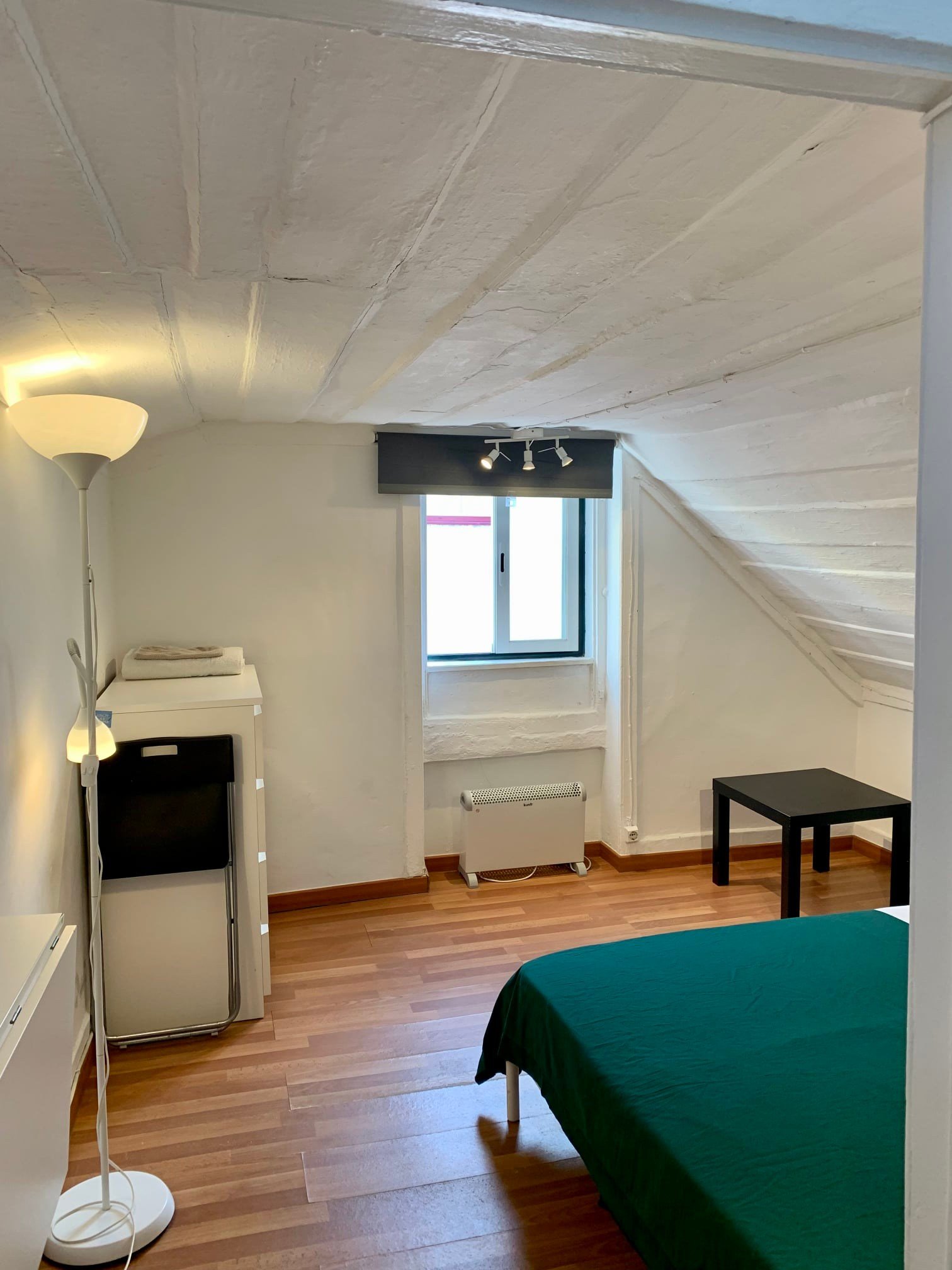 Studio Bedroom on Travessa da Cara — photo 3