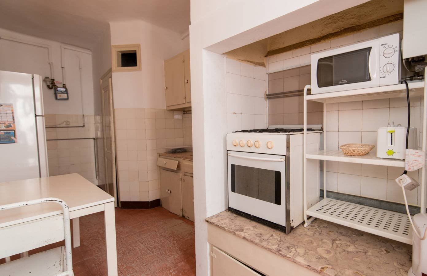 Inviting Double Room 3 with Natural Light — photo 15