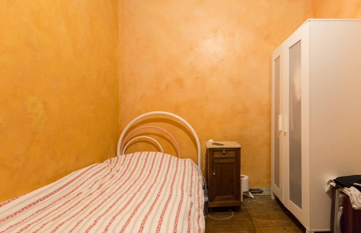 Inviting Double Room 3 with Natural Light — photo 20