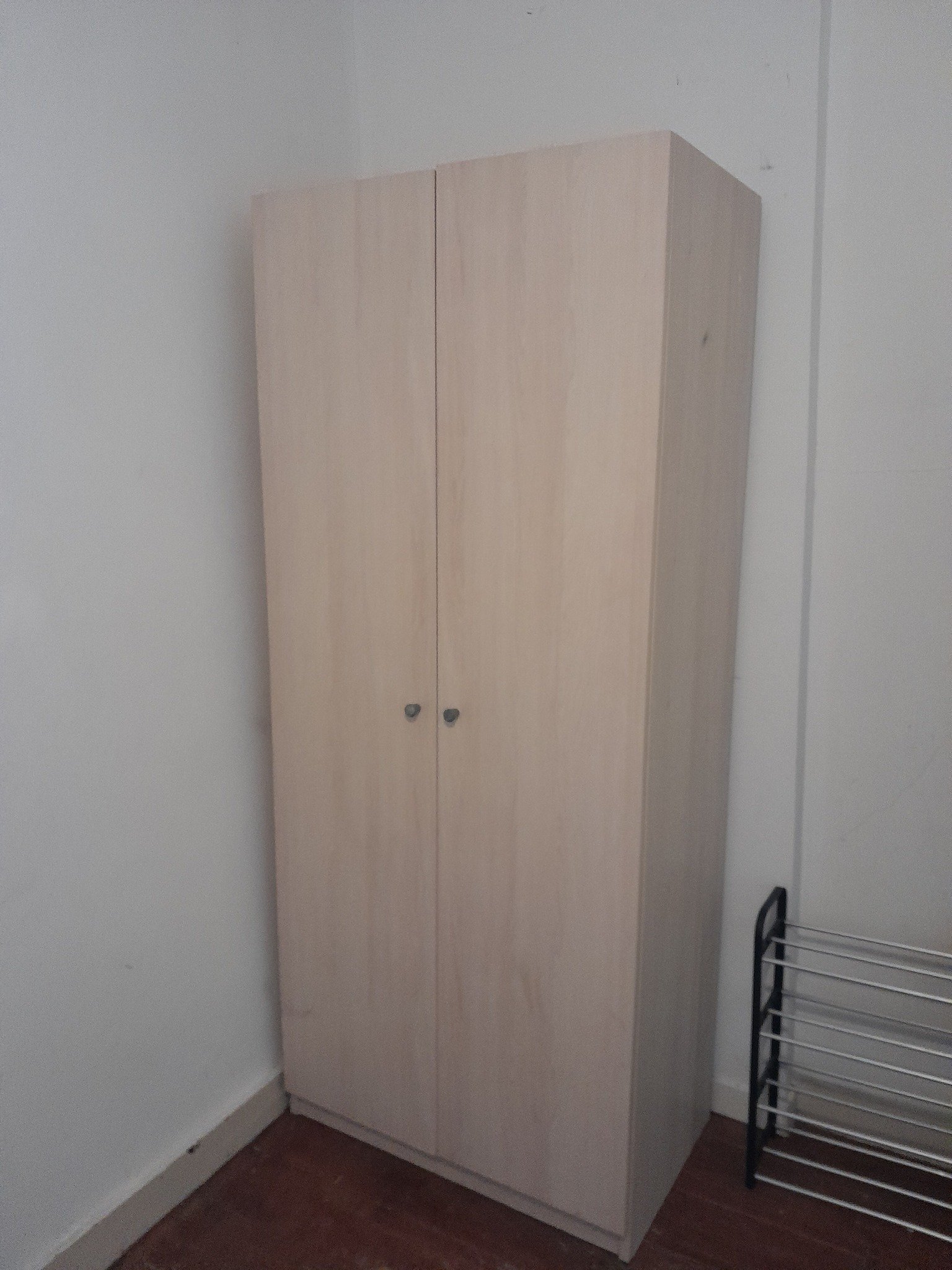 Inviting Double Room 3 with Natural Light — photo 2