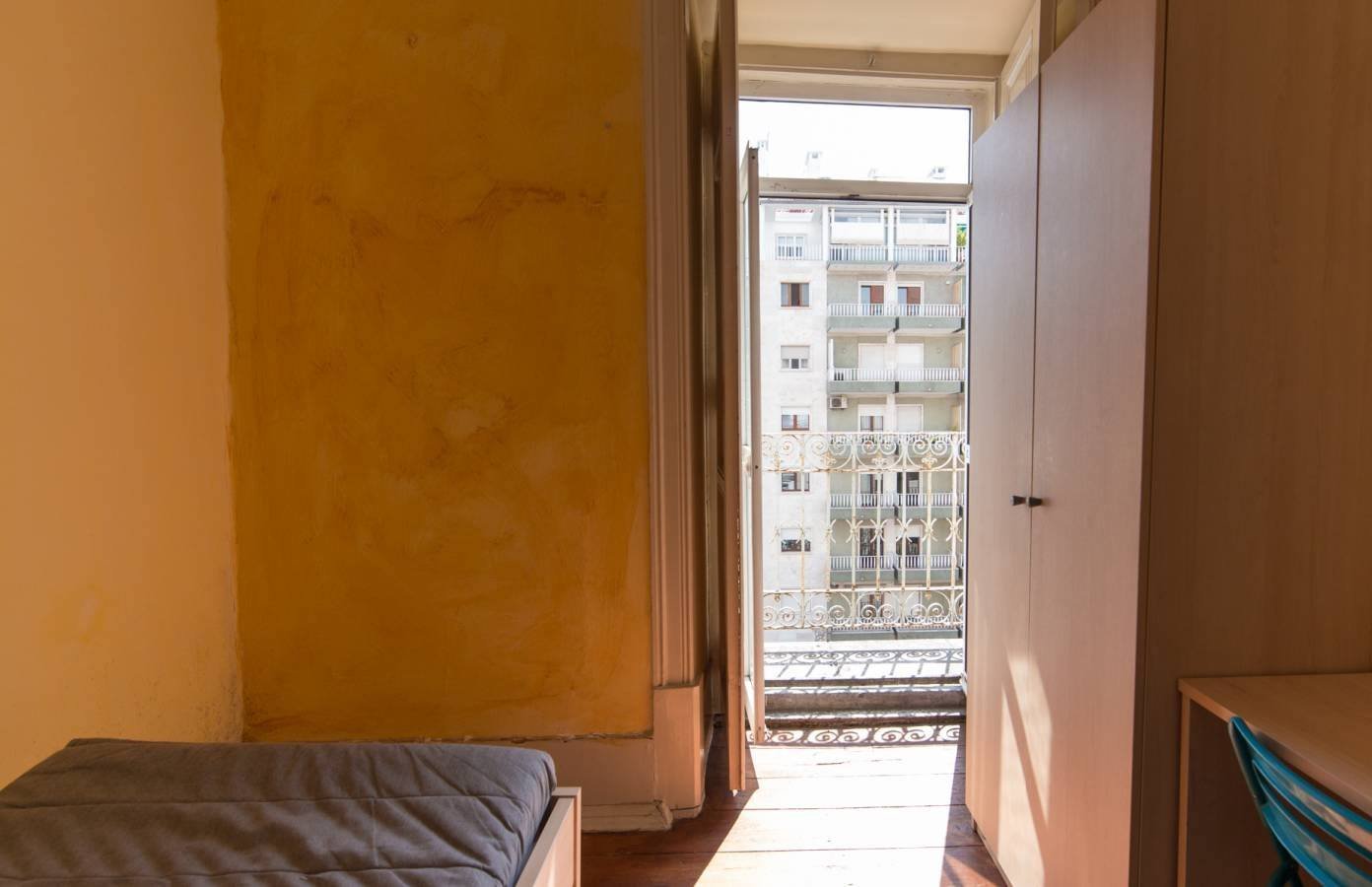Inviting Double Room 3 with Natural Light — photo 25
