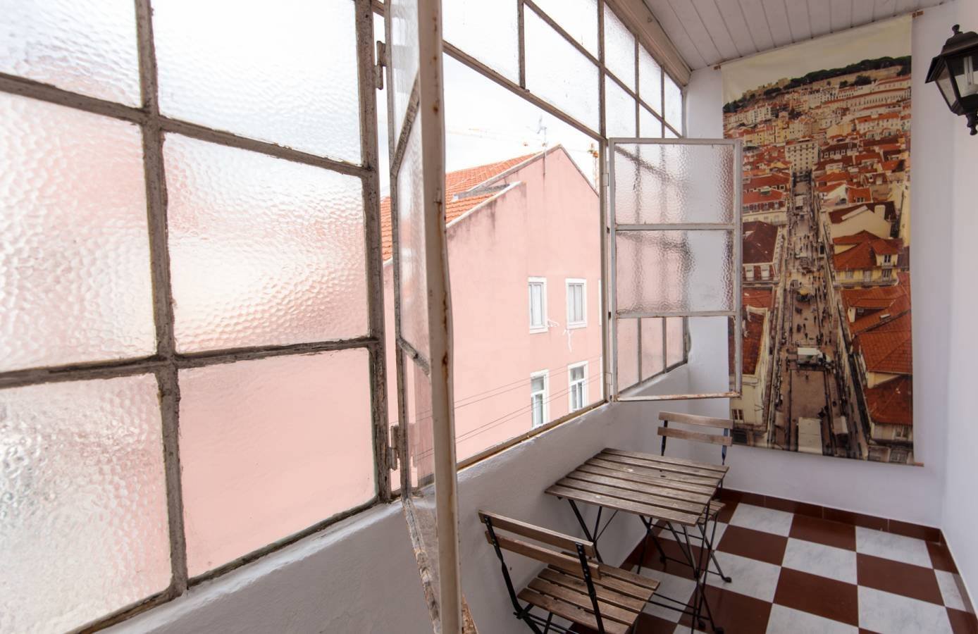 Inviting Double Room 3 with Natural Light — photo 9