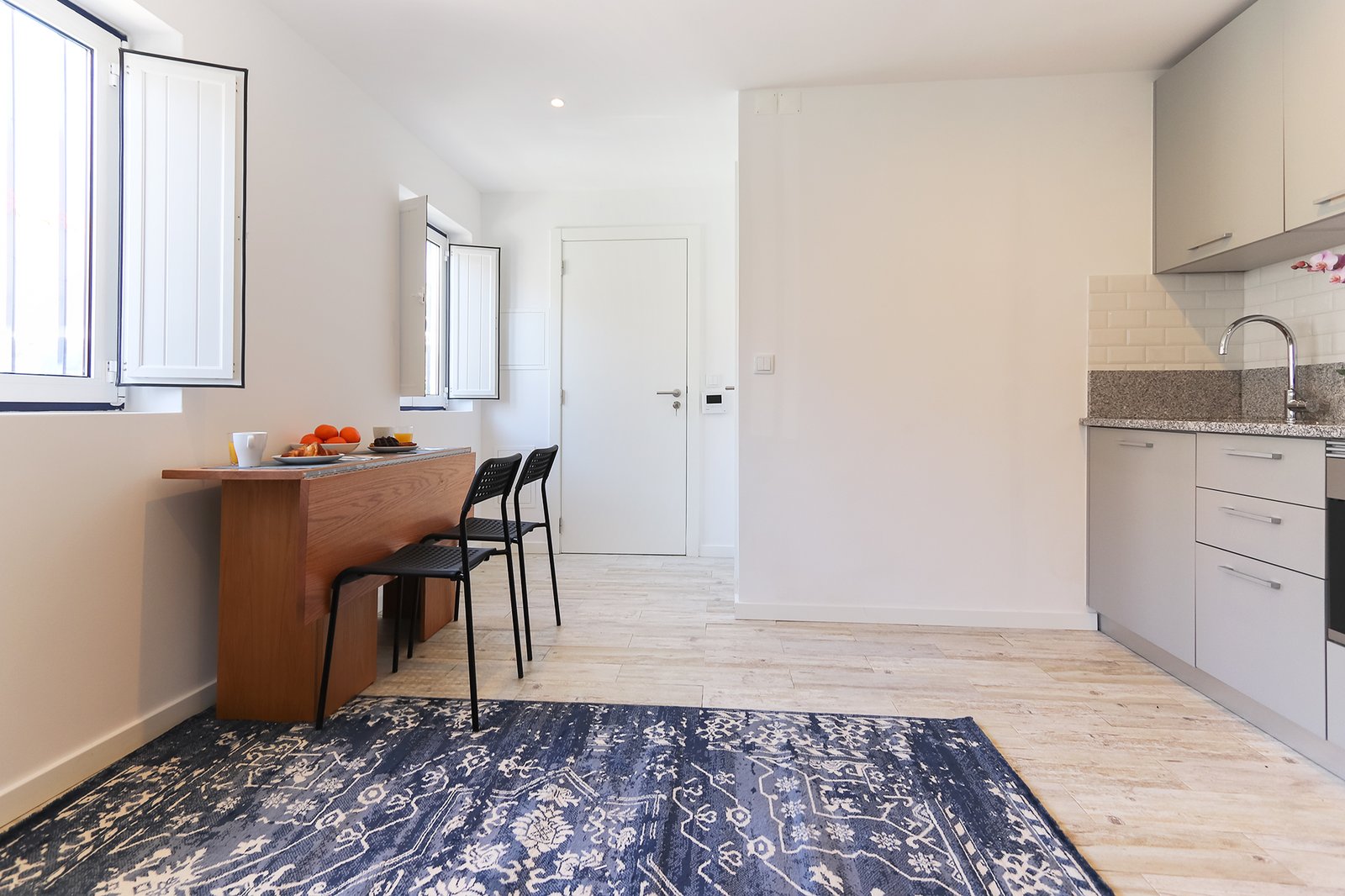 Studio Bedroom — photo 10