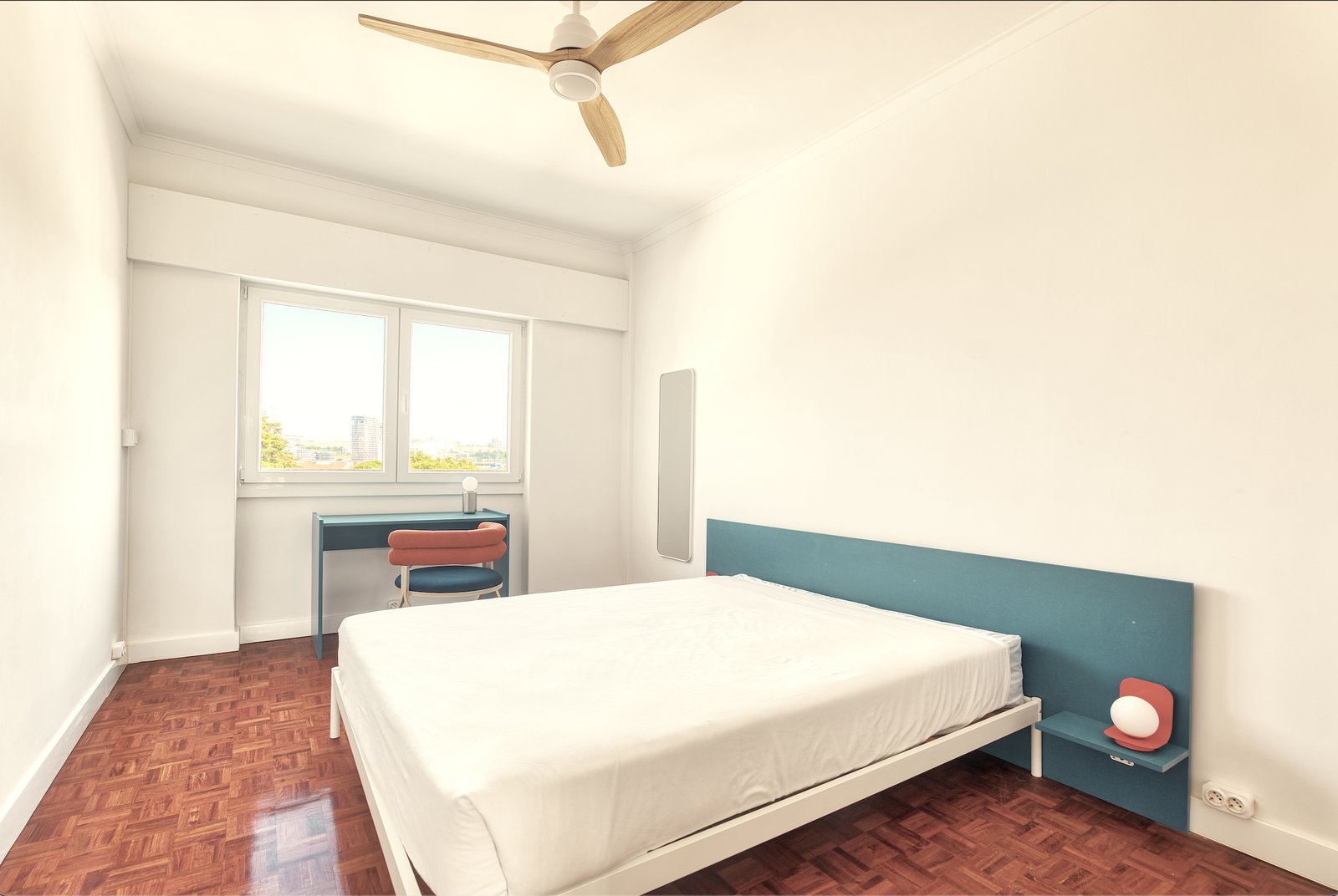 Modern Double Room 4, Fully Equipped — Erasmus Spot E, São Domingos de Benfica