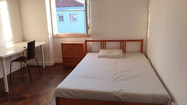 Comfortable Single Room 2 with Desk & Balcony — photo 21