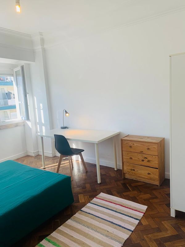 Comfortable Single Room 2 with Desk & Balcony — photo 13