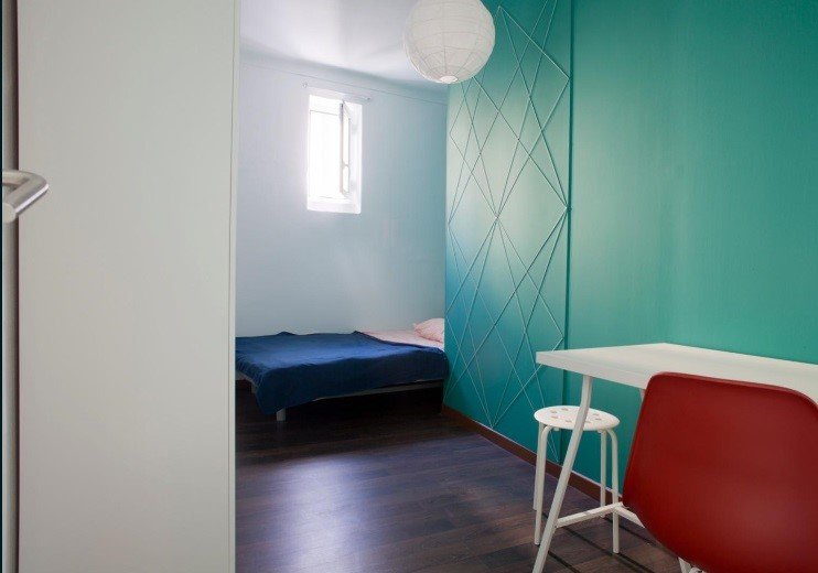Cozy Single Room 1 with Desk & Terrace Access — photo 16