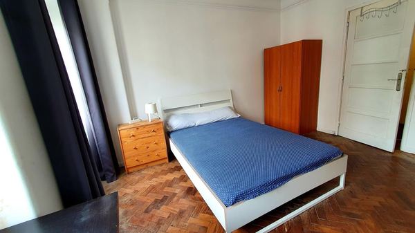 Bright Double Room 4 with Desk & Natural Light — photo 15
