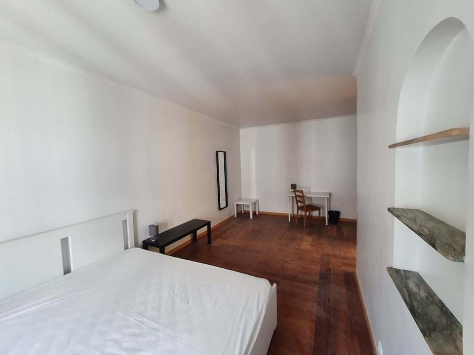 Spacious & Cozy Double Room 3 in Shared Apartment