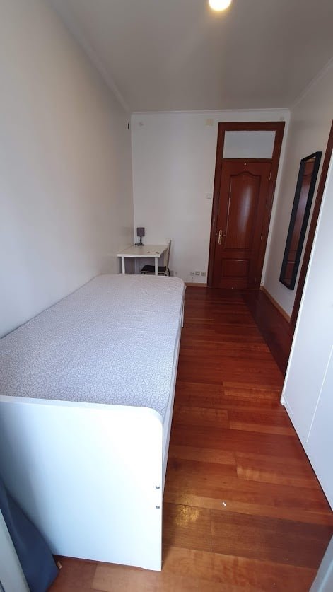 Cozy Room 2 with Desk & Warm Lighting