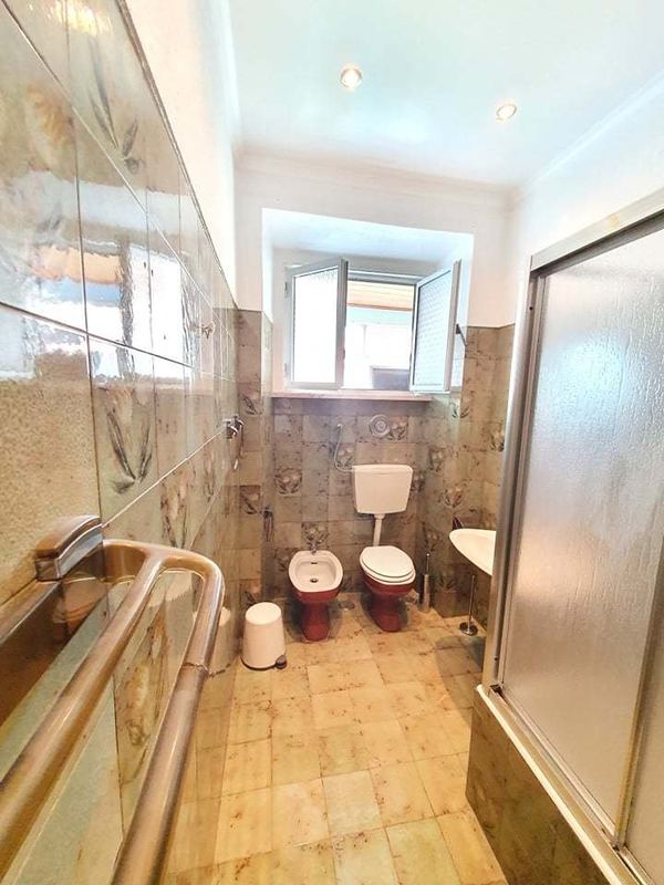 Bright Double Room 5 with Balcony — photo 8