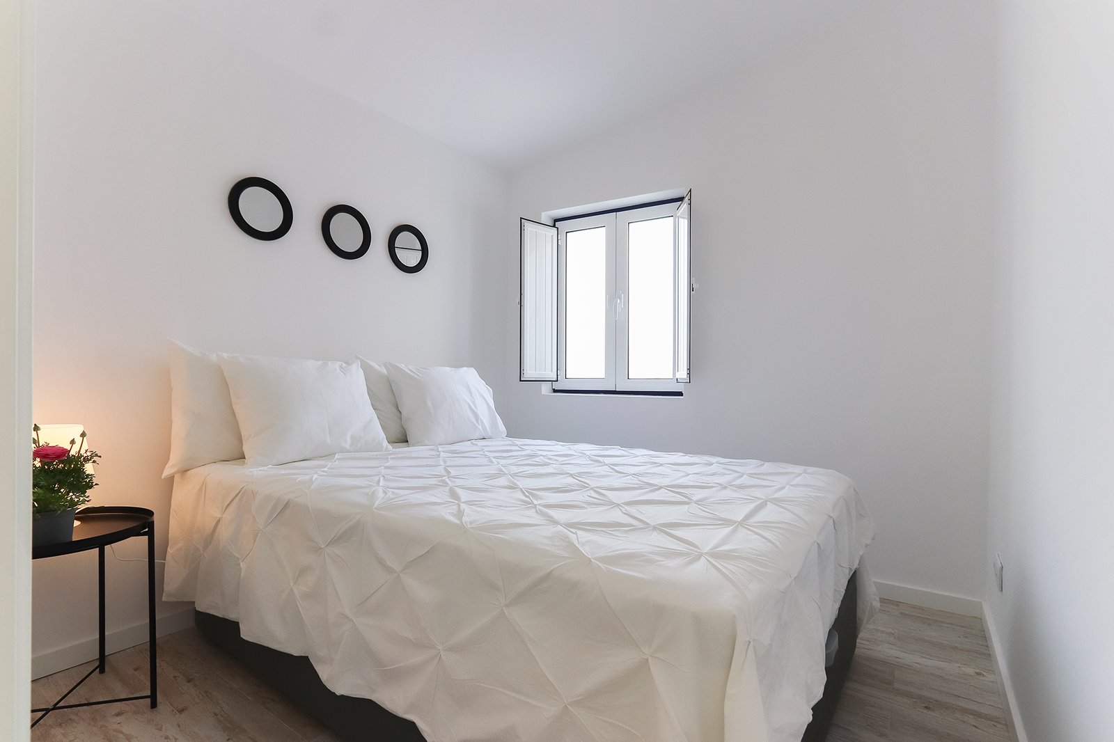 Studio Bedroom photo 2 of 8, Beco João Alves 4 — Apt 2E, Ajuda
