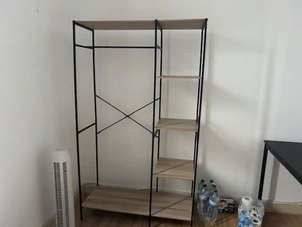 Light-Filled Single Room 8 with Furnishing — photo 1