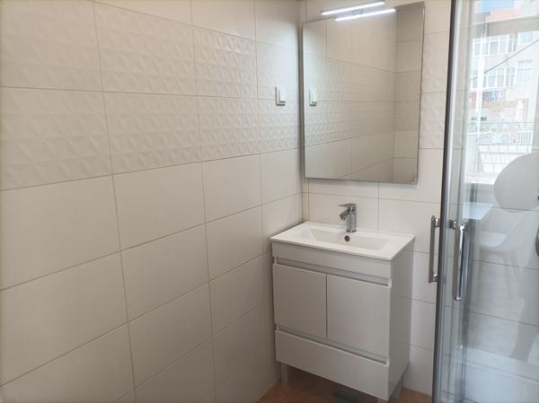 Cozy & Inviting Double Room 3 in Arroios — photo 14