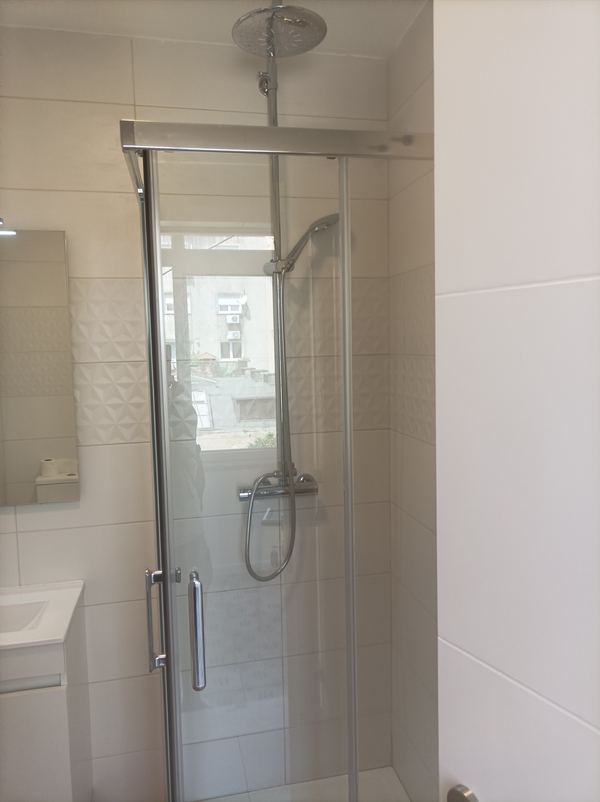 Cozy & Inviting Double Room 3 in Arroios — photo 16