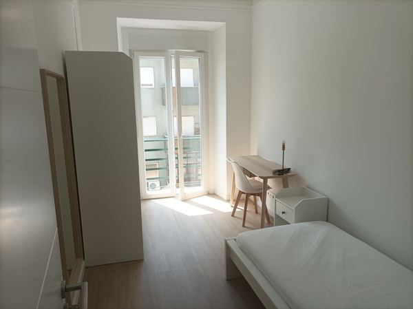 Cozy & Inviting Double Room 3 in Arroios — photo 21