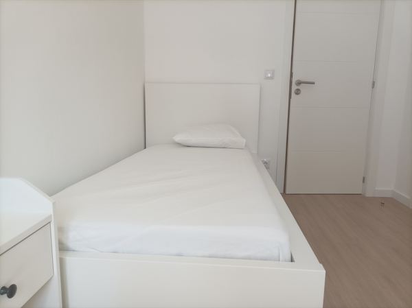 Cozy & Inviting Double Room 3 in Arroios — photo 23