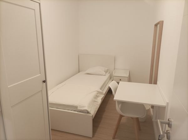 Cozy & Inviting Double Room 3 in Arroios — photo 34