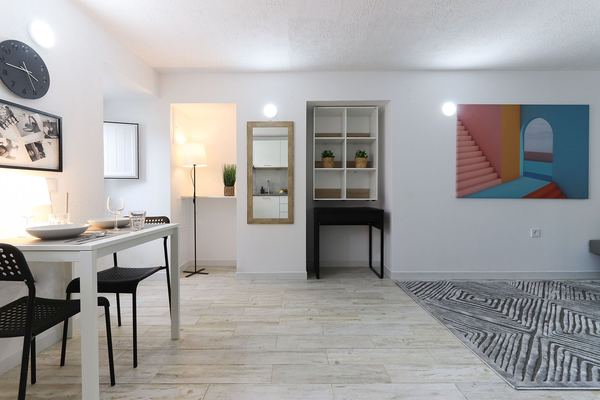 Studio Bedroom — photo 13