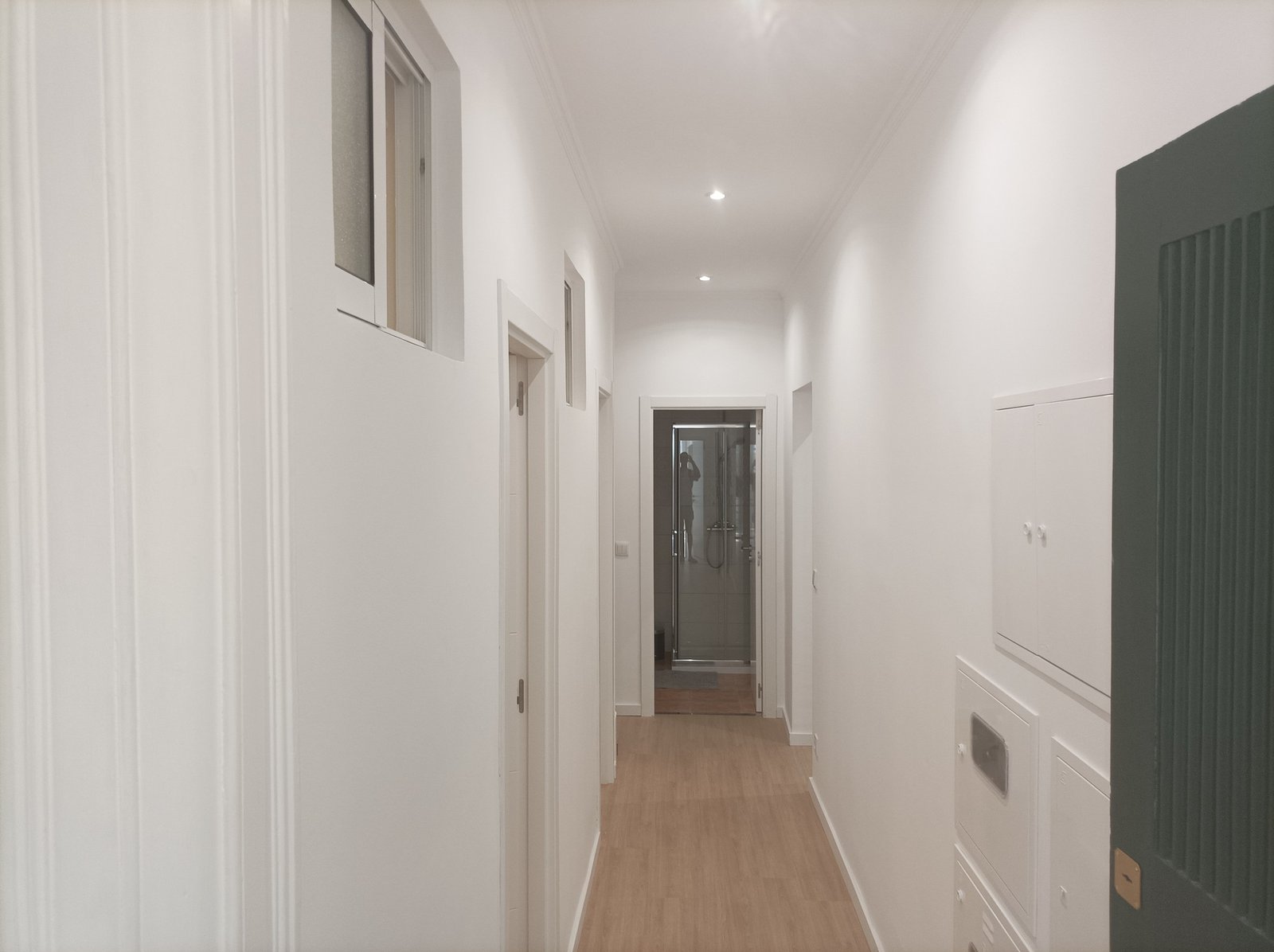 Bright & Comfortable Double Room 1 in a 6-bedroom Shared Apartment — photo 13