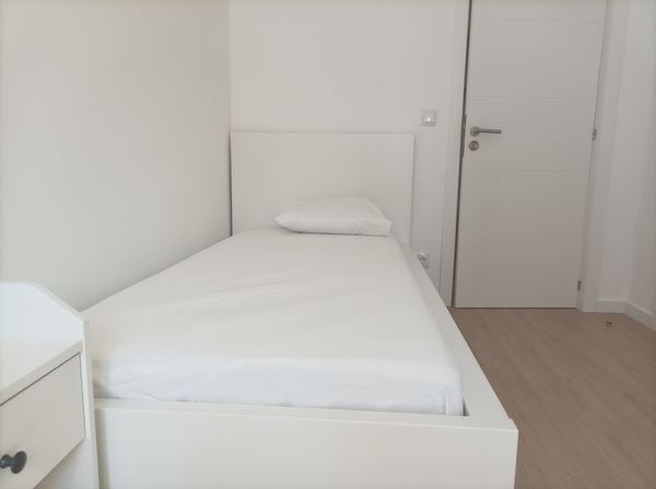 Single-Bed Room (5) in Student Shared Apartment — photo 22