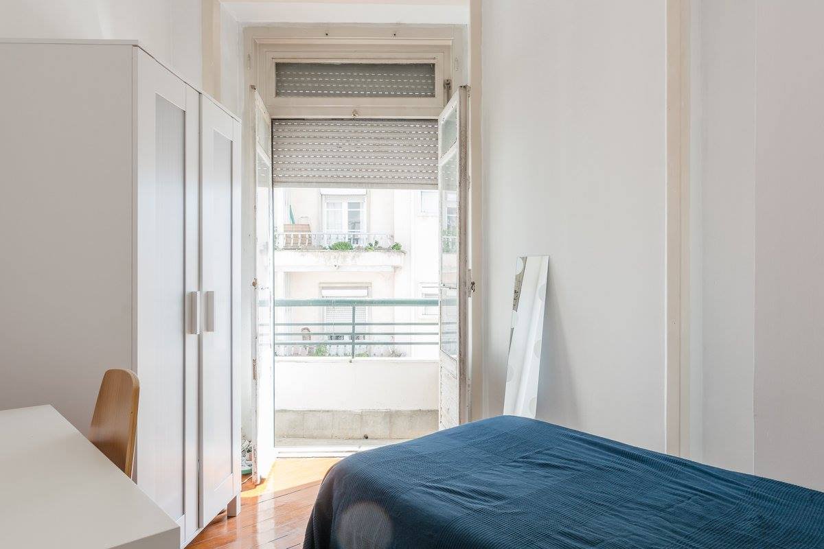 Bright Single Room 4 with Natural Light — photo 29