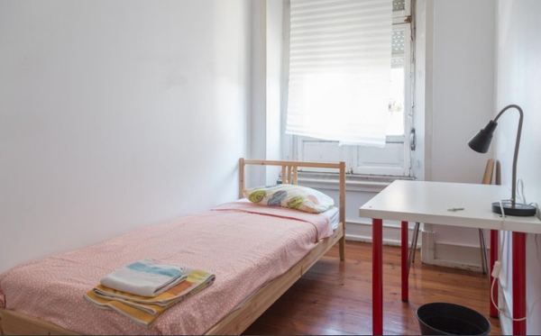 Charming Double Room 3 with Warm Style — photo 26