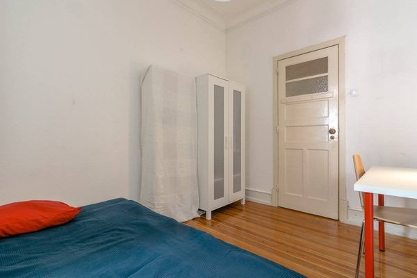 Charming Double Room 3 with Warm Style — photo 34