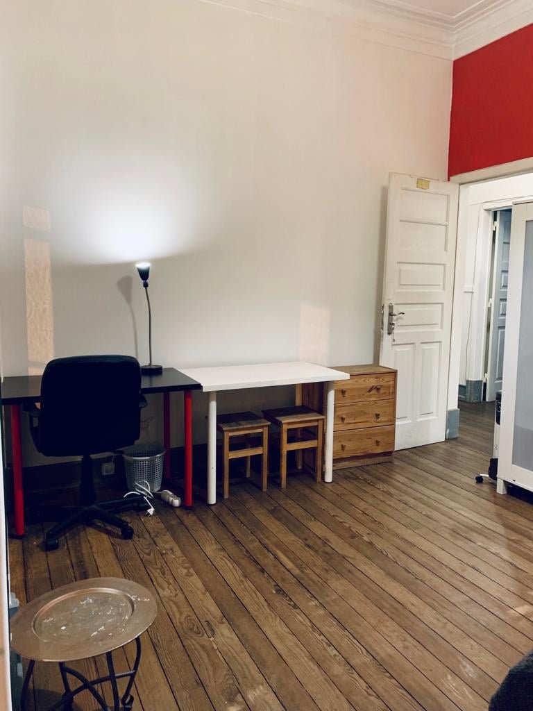 Modern Double Room 6 with Natural Light — photo 21