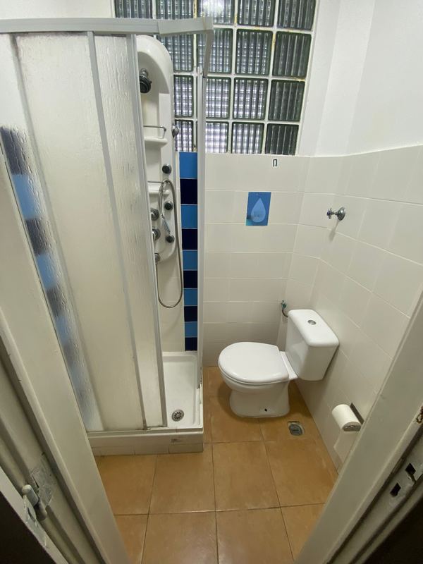 Spacious Light-filled Double-Bed Room 3 in Arroios — photo 18