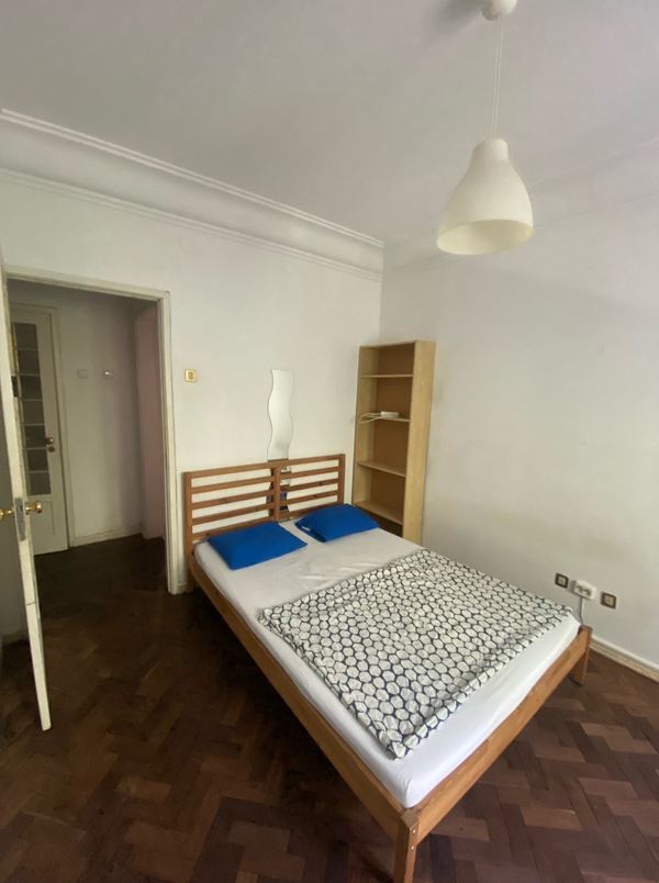 Spacious Light-filled Double-Bed Room 3 in Arroios — photo 29