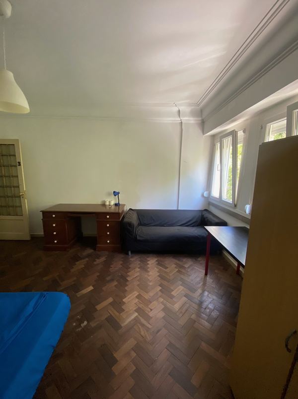 Spacious Light-filled Double-Bed Room 3 in Arroios — photo 5
