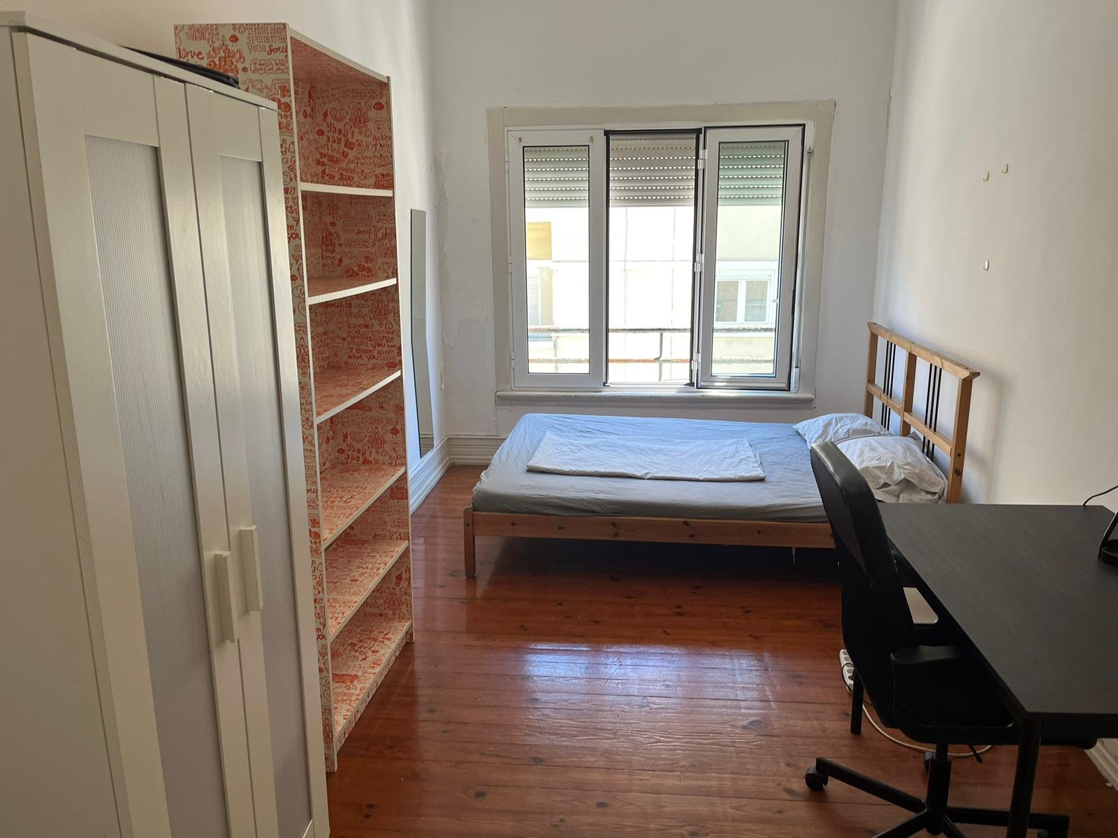 Stylish Furnished Room 3 with Spacious Vibe — Flat A, Areeiro