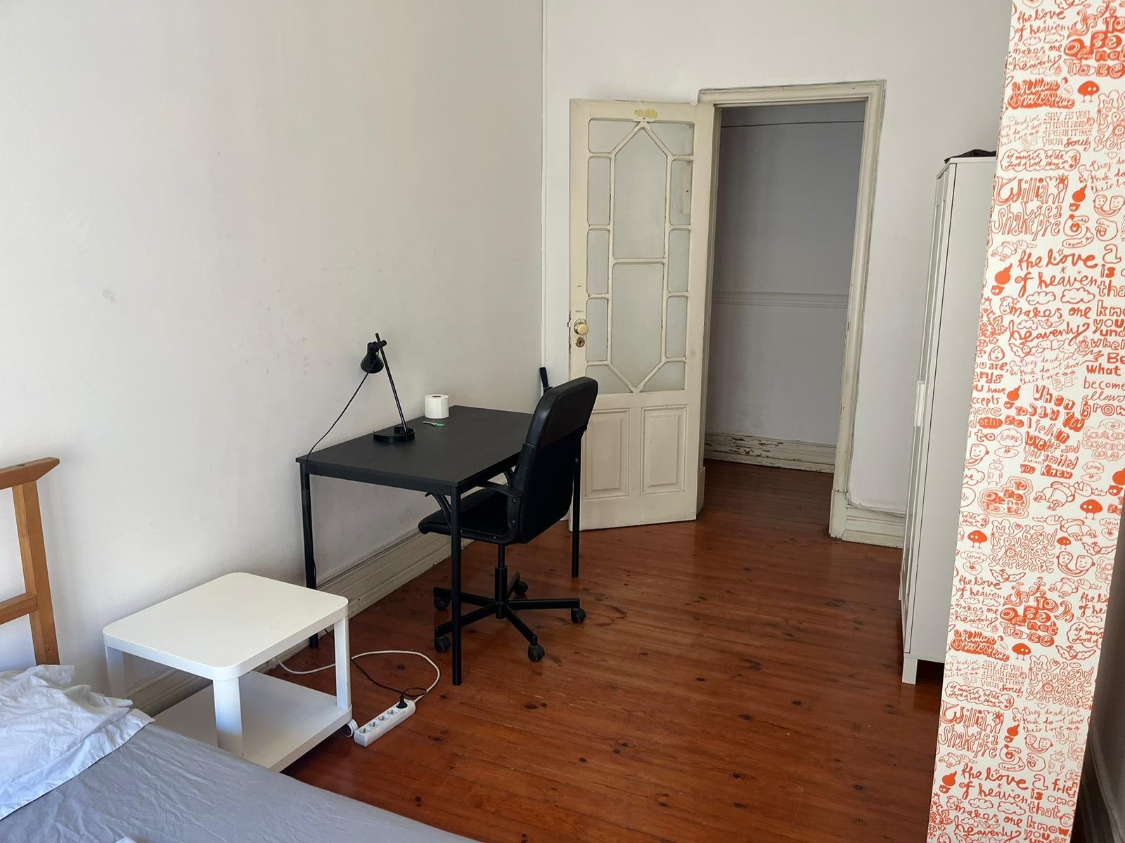 Modern twin-Bed Room 5 with Natural light — photo 28