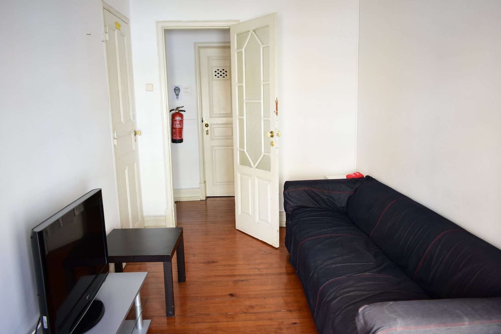 Modern twin-Bed Room 5 with Natural light — photo 6