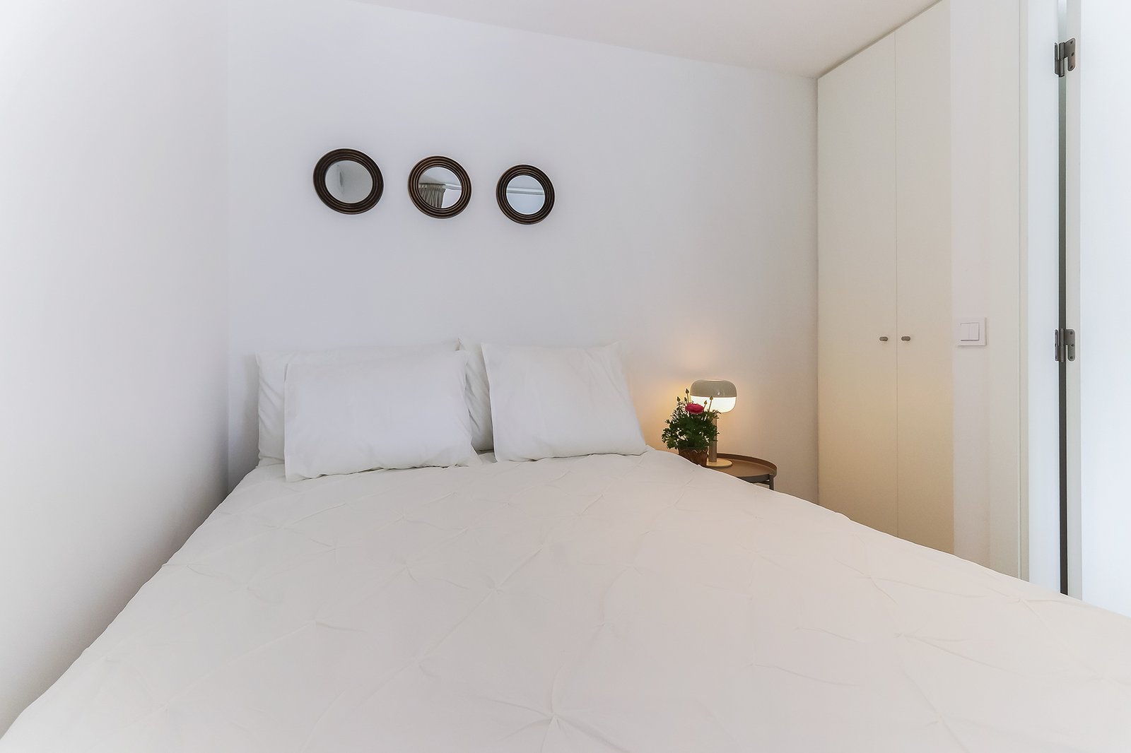 Studio Bedroom — Ajuda 4, RCE(401), Ajuda