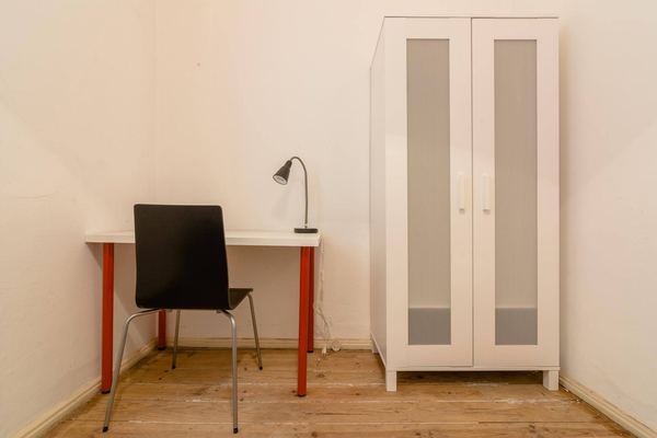 Bright Double Room 6 with Comfort & Style — photo 22